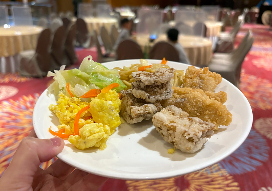 【桃園親子飯店推薦】悅華大酒店1泊3食吃到飽！10大設施暢玩戶外兒童樂園、室內遊戲場還有游泳池！