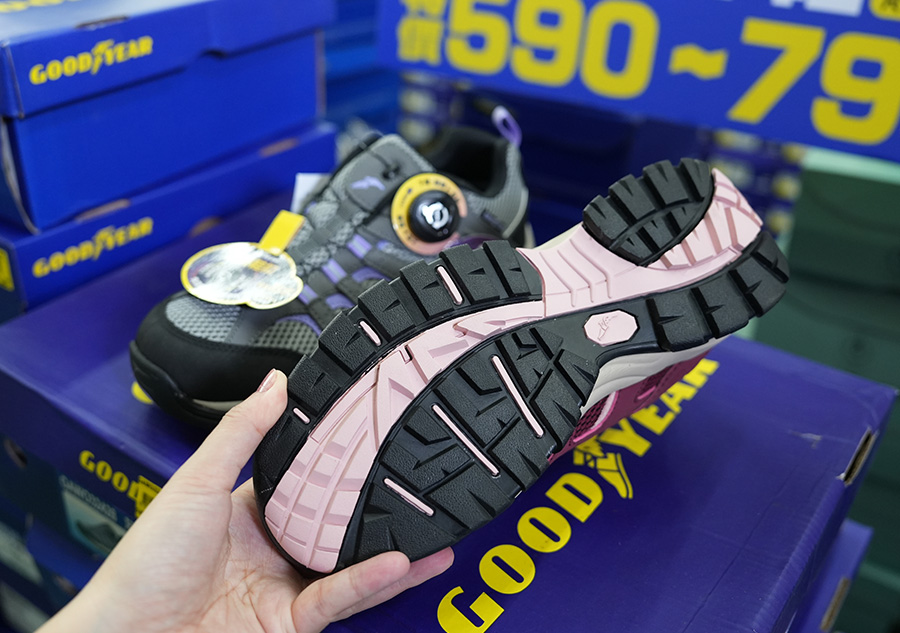 2025【美力–台中特賣會】年終開倉運動鞋特賣！卡通童鞋、登山健行鞋、護趾涼鞋、職人工作鞋、服飾與包配件全面1折起！