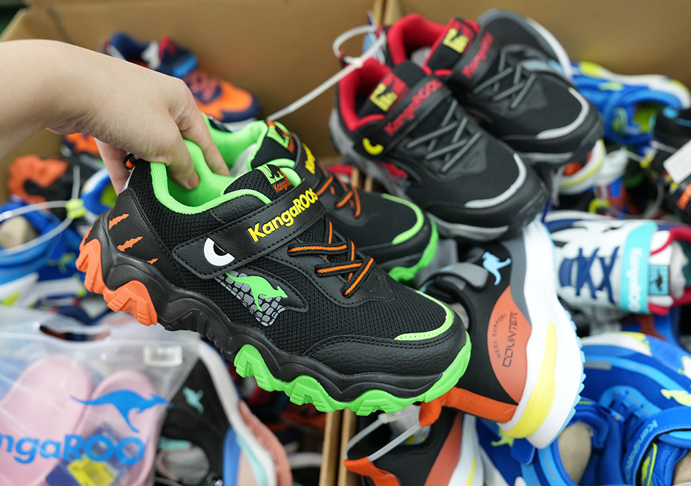 2025【美力–台中特賣會】年終開倉運動鞋特賣！卡通童鞋、登山健行鞋、護趾涼鞋、職人工作鞋、服飾與包配件全面1折起！