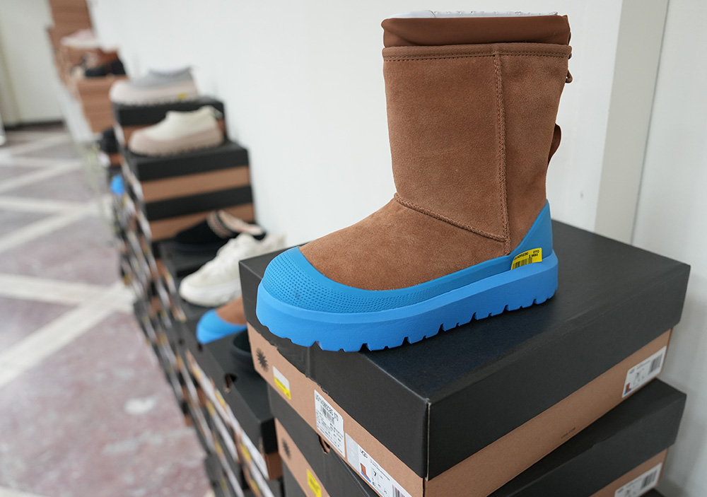 2025【UGG台北鞋特賣會】雪靴、穆勒鞋、運動鞋、涼拖鞋年終狂歡3折起！國際名品TEVA & KangaROOS強強聯手！