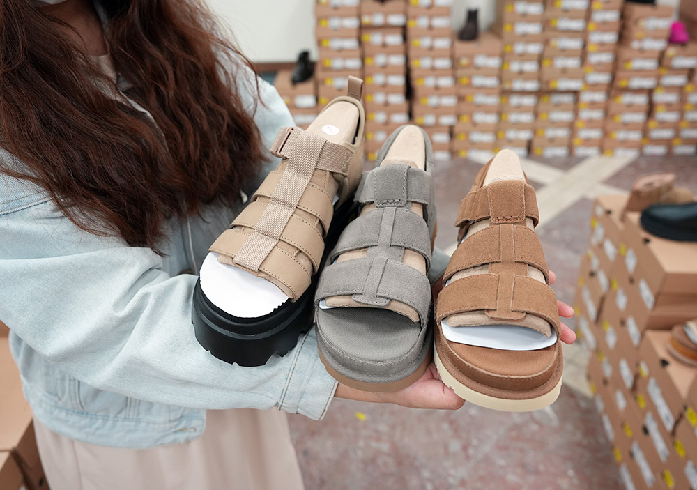 2025【UGG台北鞋特賣會】雪靴、穆勒鞋、運動鞋、涼拖鞋年終狂歡3折起！國際名品TEVA & KangaROOS強強聯手！