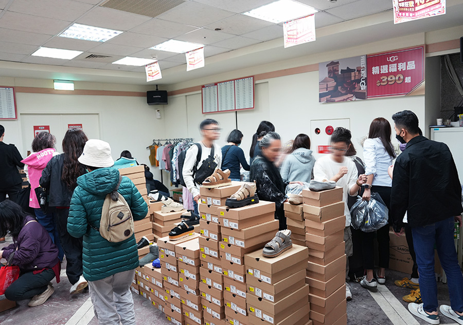 2025【UGG台北鞋特賣會】雪靴、穆勒鞋、運動鞋、涼拖鞋年終狂歡3折起！國際名品TEVA & KangaROOS強強聯手！