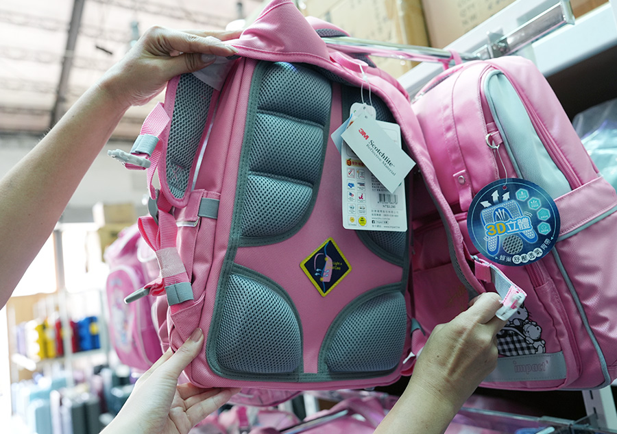 2026【BAG TO YOU百達遊廠拍】台中行李箱特賣開跑！兒童書包、潮牌背包、卡通授權商品全館1折起再滿千折百！